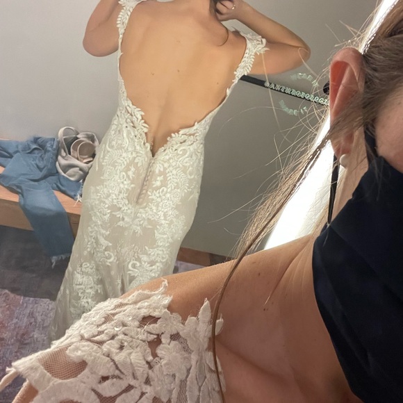 BHLDN Milano Gown size 4 - Picture 6 of 6